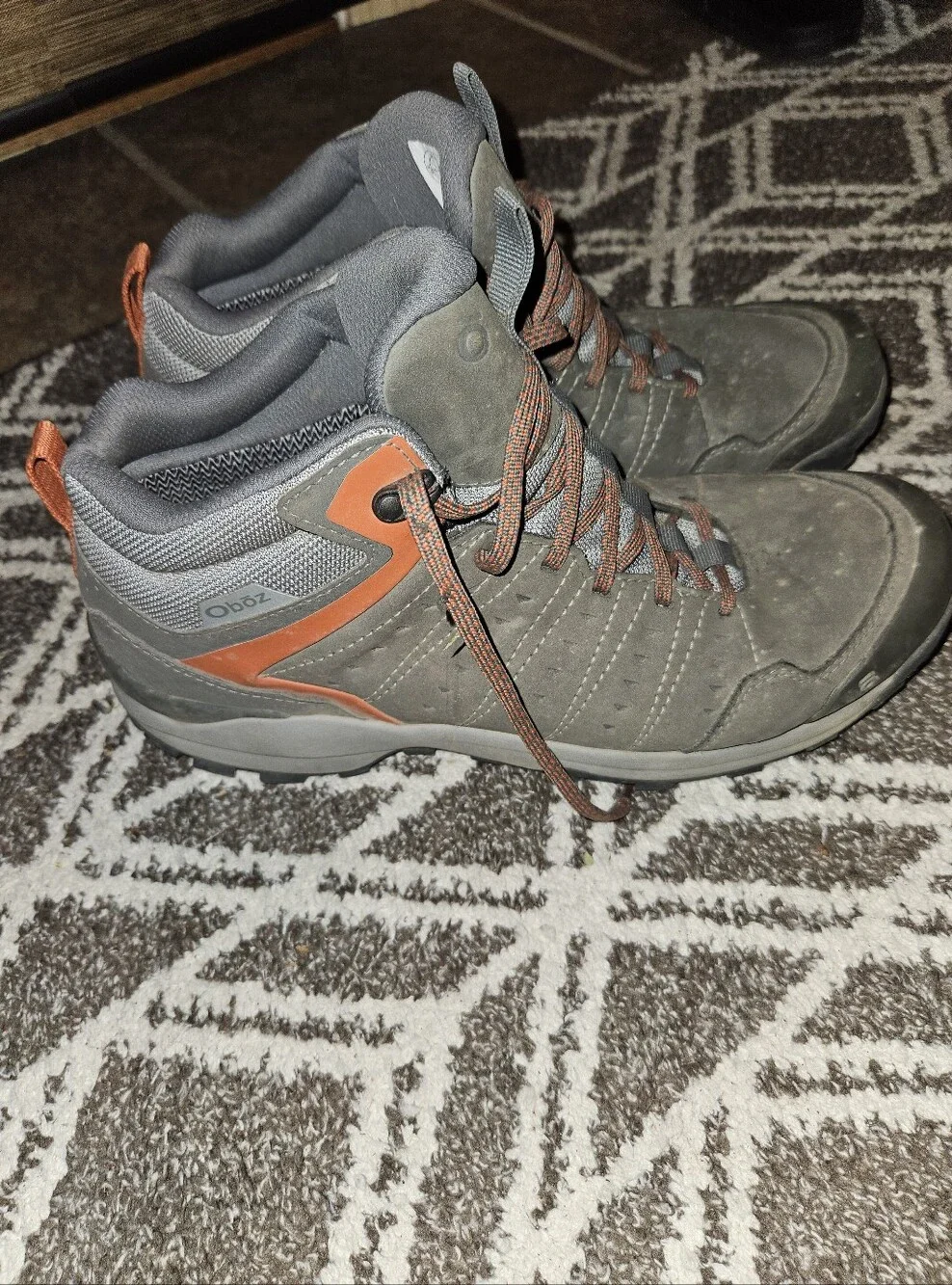 Men's Gray and Orange Mid-Top Oboz Hiking Shoes Size 11